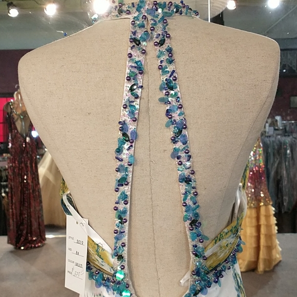 Angali by Karishma prom dress - Picture 6 of 8